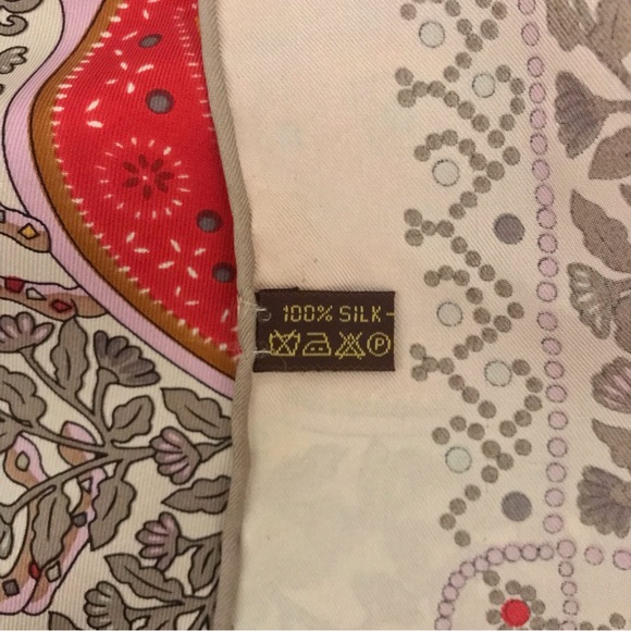 Designer-Style Scarf! It says Hermes but I can’t guarantee authenticity. VGUC. - Picture 5 of 7